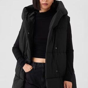 Gap NWT hooded belted puffer vest duvet wrap